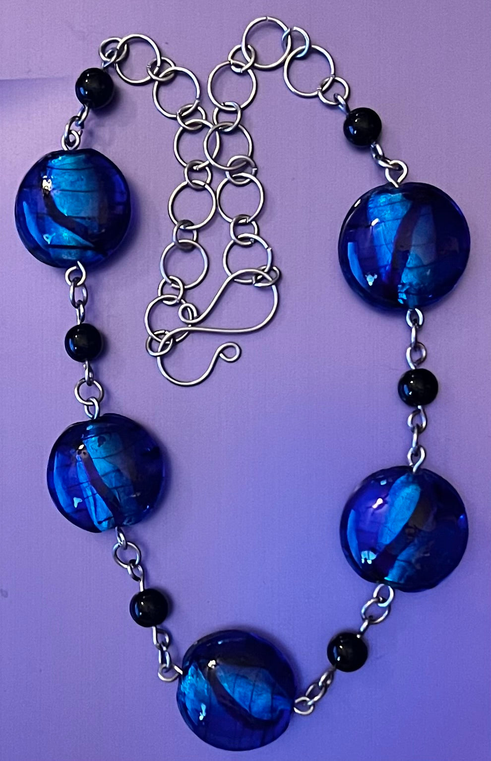 Silver necklace w/ large royal blue & small black beads