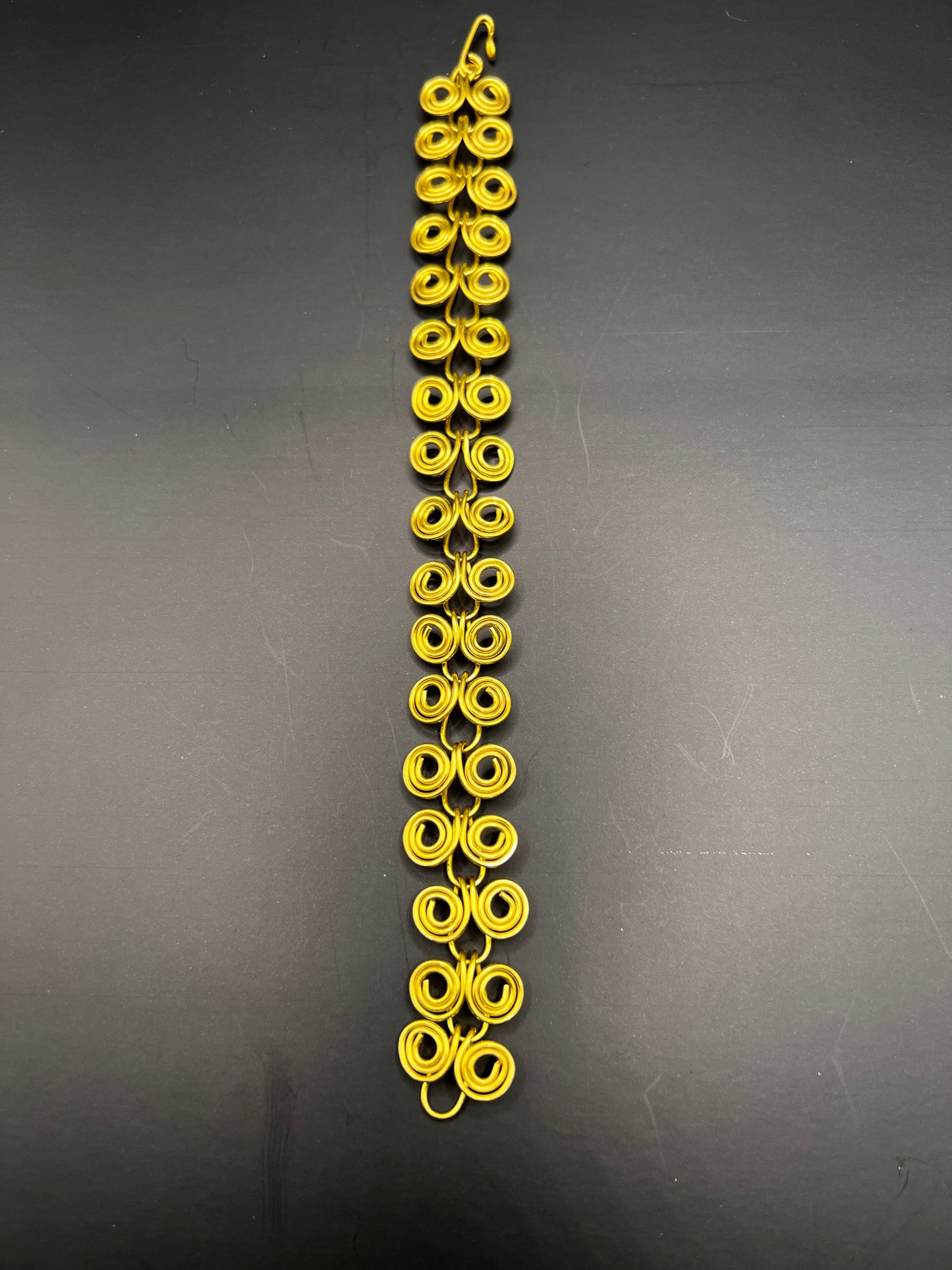 Gold Coiled Links Bracelet